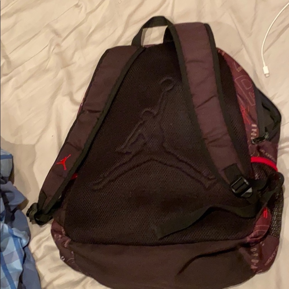 Backpack - Picture 3 of 4